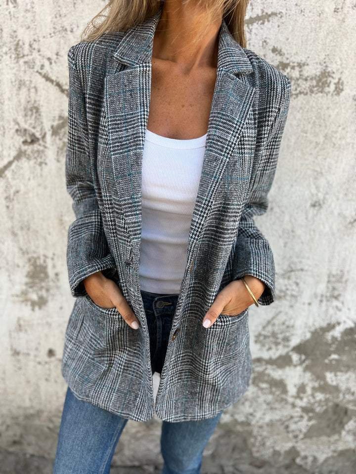 Vina Blazer – Elegantiška ir Pasitikinti savimi