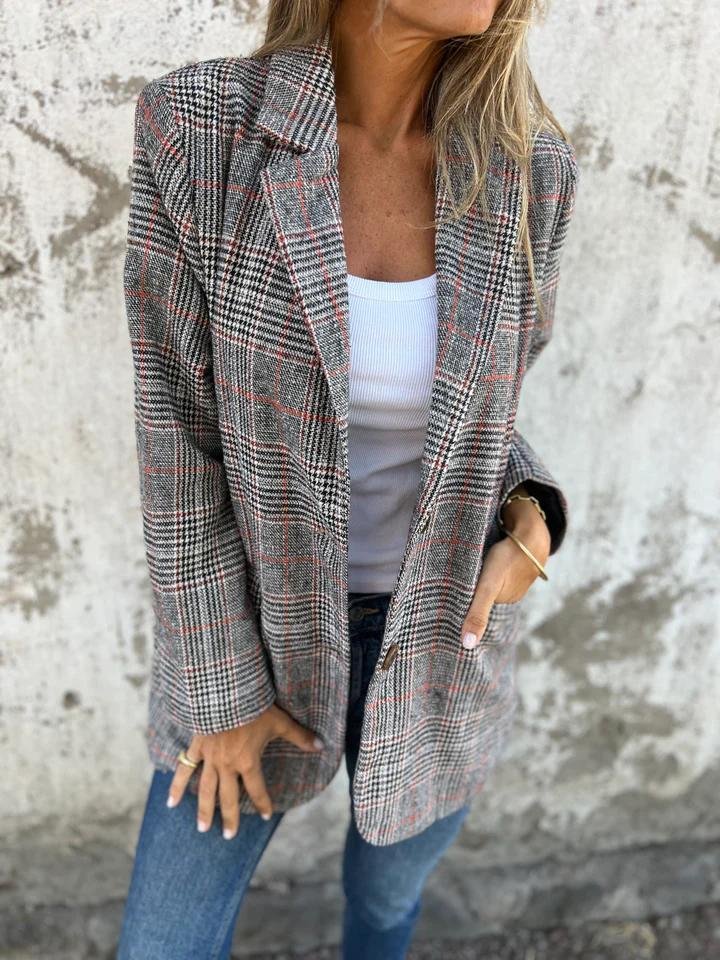 Vina Blazer – Elegantiška ir Pasitikinti savimi